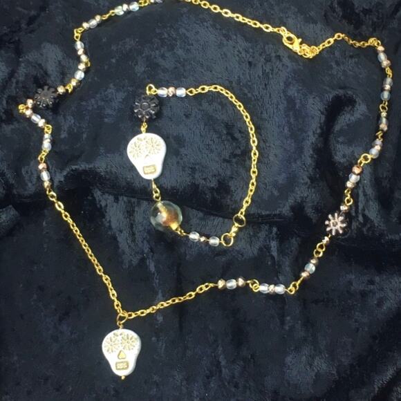 Gold & White Sugar Skulls 2 Pc Set - Picture 1 of 6